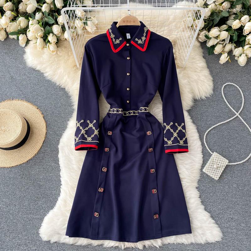 Casual Dresses 2023 Spring Office Embroidery Turn Down Collar Women Long Sleeve Vintage Runway High Quality Single Breasted Dress, Black
Casual Dresses 2023 Spring Office Embroidery Turn Down Collar Women Long Sleeve Vintage Runway High Quality Single Breasted Dress, Black