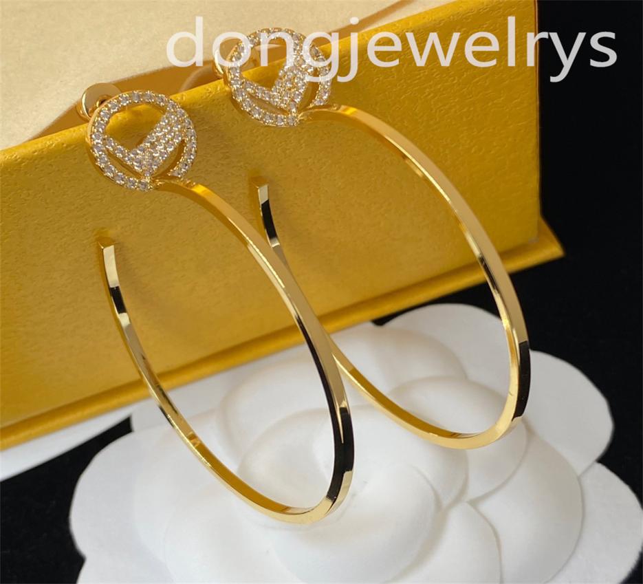 Exaggerated Big Circle Stud Jewelry Large Designer Earring With Party Dresses Gorgeous Exquisite Personality Urban Beauty Dongjewe6208507
Exaggerated Big Circle Stud Jewelry Large Designer Earring With Party Dresses Gorgeous Exquisite Personality Urban Beauty Dongjewe6208507
