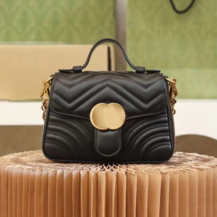 Original fashionable Shoulder bag Marmont Bags Designers Luxurys Women men Crossbody Genuine leather tote Metal mark wallet Purse single classic flap Handbags
Original fashionable Shoulder bag Marmont Bags Designers Luxurys Women men Crossbody Genuine leather tote Metal mark wallet Purse single classic flap Handbags