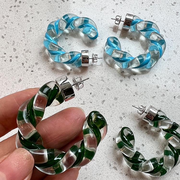 Dangle Earrings Exaggerated C-type Green Blue Acrylic Transparent Big For Women Top Quality Luxury Jewelry Designer Trend
Dangle Earrings Exaggerated C-type Green Blue Acrylic Transparent Big For Women Top Quality Luxury Jewelry Designer Trend
