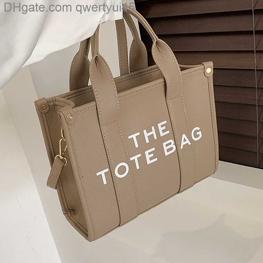 qwertyui45 Totes Luxury Brands Women's Handbags 2022 Soft The Tote Bag Designer PU Shopper Purses Shoulder Crossbody Bags for Women Clutch Chic 031723H, Green
qwertyui45 Totes Luxury Brands Women's Handbags 2022 Soft The Tote Bag Designer PU Shopper Purses Shoulder Crossbody Bags for Women Clutch Chic 031723H, Green
