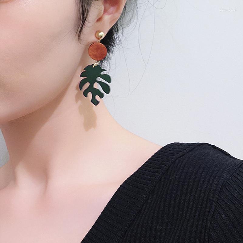 Stud Earrings Korean Simple Geometric Wood Round & Leaf Leaves For Women Creative Fish Bone Shape Earring Jewelry
Stud Earrings Korean Simple Geometric Wood Round & Leaf Leaves For Women Creative Fish Bone Shape Earring Jewelry