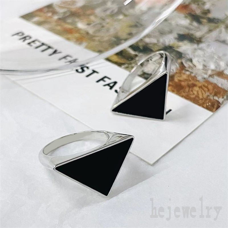 Adjustable love wedding ring men triangle letter bague chic hiphop modern palladium finish elegant jewelry stainless steel promise rings for men ZB040 F23
Adjustable love wedding ring men triangle letter bague chic hiphop modern palladium finish elegant jewelry stainless steel promise rings for men ZB040 F23