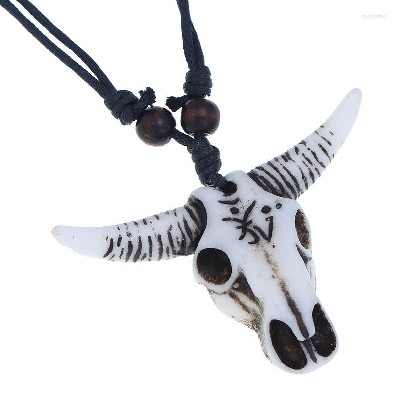 Pendant Necklaces Retro Hand-woven Imitation Cow Bone Cattle Head Scenic Tourist Jewelry Ethnic Tribal Style Necklace
Pendant Necklaces Retro Hand-woven Imitation Cow Bone Cattle Head Scenic Tourist Jewelry Ethnic Tribal Style Necklace