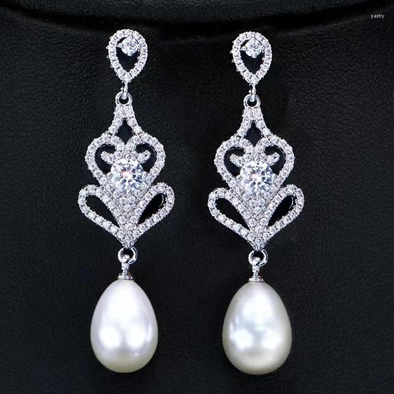 Stud Earrings The Product Imitates Natural Freshwater Pearl Shell Full Of Diamond Ladies' Style Long
Stud Earrings The Product Imitates Natural Freshwater Pearl Shell Full Of Diamond Ladies' Style Long