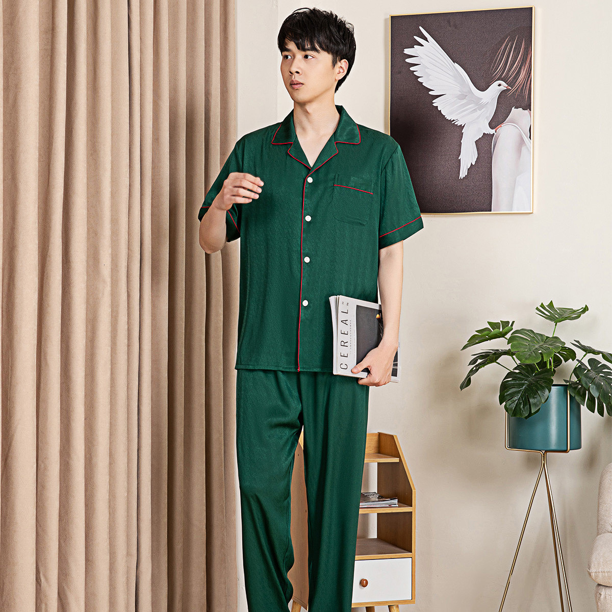 Men's Sleepwear Early Spring est Satin Chiffon Cool Comfortable Men's pajamas Loose Breathable Two Colors Sleepwear For Men 230317