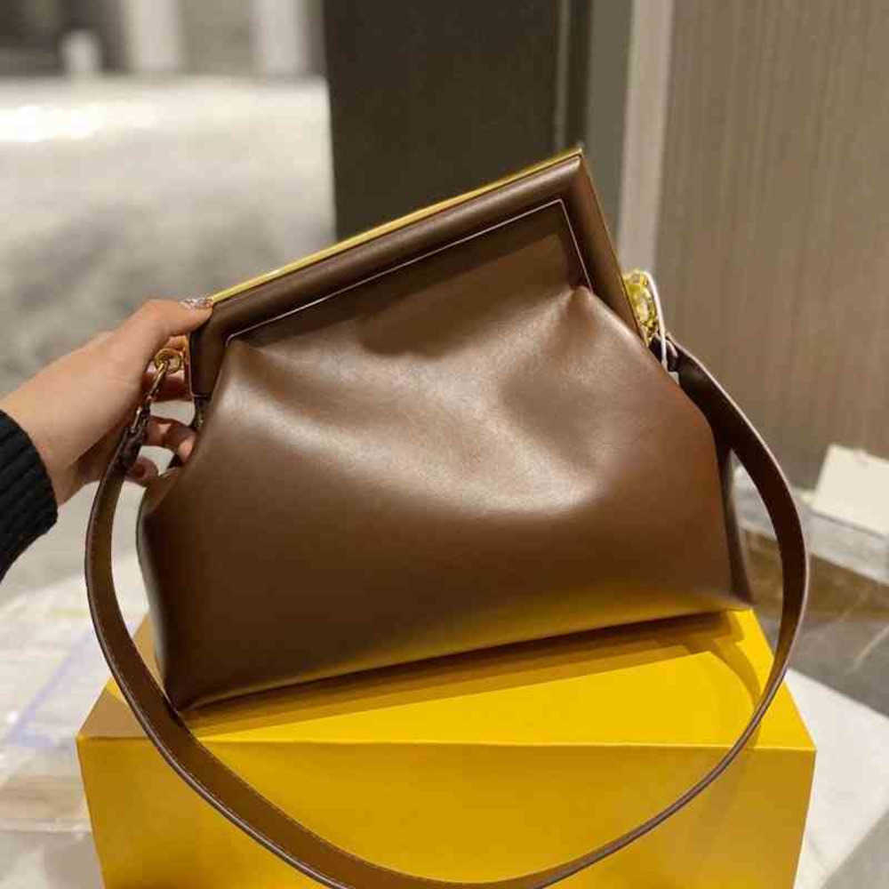 Shoulder Bags Large Size Clutch Women Evening Bags Designer Tote Crossbody Bags Luxury Clutches Shoulder Womens Purses 220617, Black
Shoulder Bags Large Size Clutch Women Evening Bags Designer Tote Crossbody Bags Luxury Clutches Shoulder Womens Purses 220617, Black