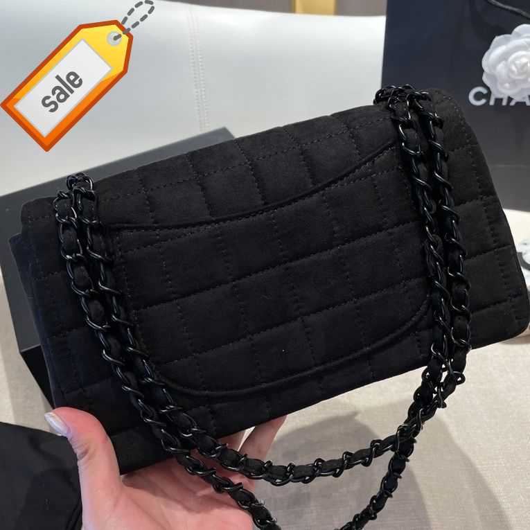 Luxury Women's Brand Designers Shoulder Bag New Small Incense Plaid Embroidery Classic Shoulder Oblique Cross Bag Portable Multi-function Totebags Factory Sale, Black
Luxury Women's Brand Designers Shoulder Bag New Small Incense Plaid Embroidery Classic Shoulder Oblique Cross Bag Portable Multi-function Totebags Factory Sale, Black