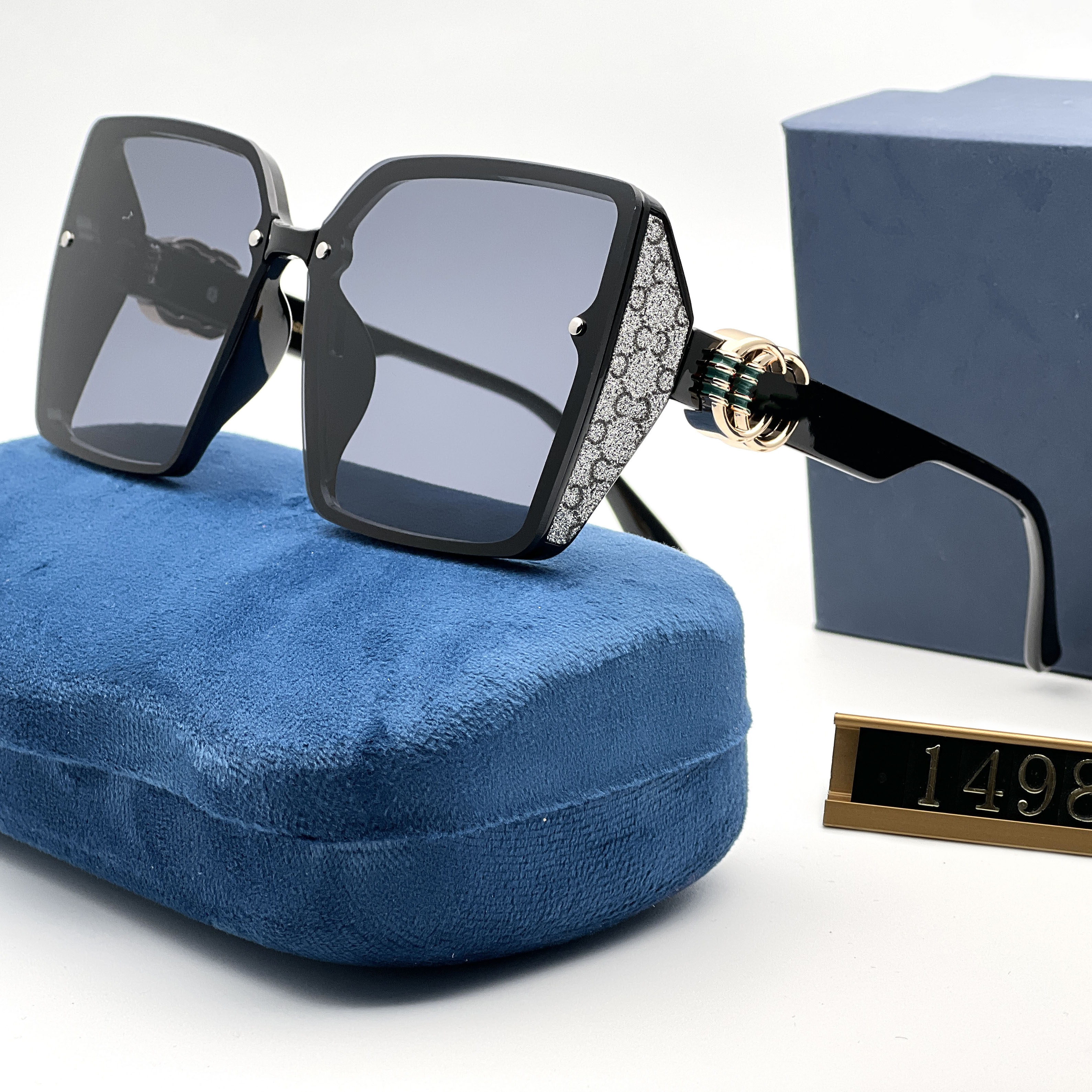 Designer sunglasses fashion Goggle vintage sunglasses for women men classic cool casual gift glasses Beach shading UV protection polarized glasses with box
Designer sunglasses fashion Goggle vintage sunglasses for women men classic cool casual gift glasses Beach shading UV protection polarized glasses with box