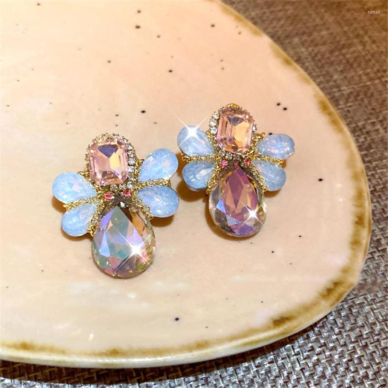 Hoop Earrings 2023 S925 Silver Needle Premium Sweet Zircon Set Flower Drop Korean Ins Fashion Exquisite Gift 
Hoop Earrings 2023 S925 Silver Needle Premium Sweet Zircon Set Flower Drop Korean Ins Fashion Exquisite Gift
