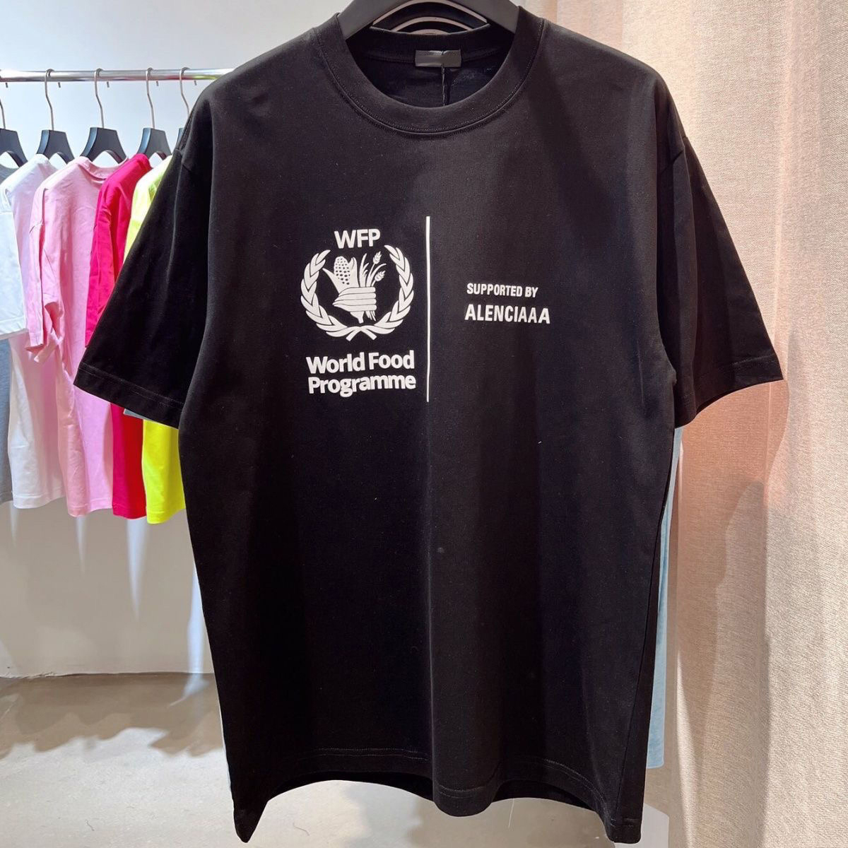 Mens T Shirt Designer For Men Womens Shirts Fashion tshirt With Letters Casual Summer Short Sleeve Man Tee Woman Clothing
Mens T Shirt Designer For Men Womens Shirts Fashion tshirt With Letters Casual Summer Short Sleeve Man Tee Woman Clothing