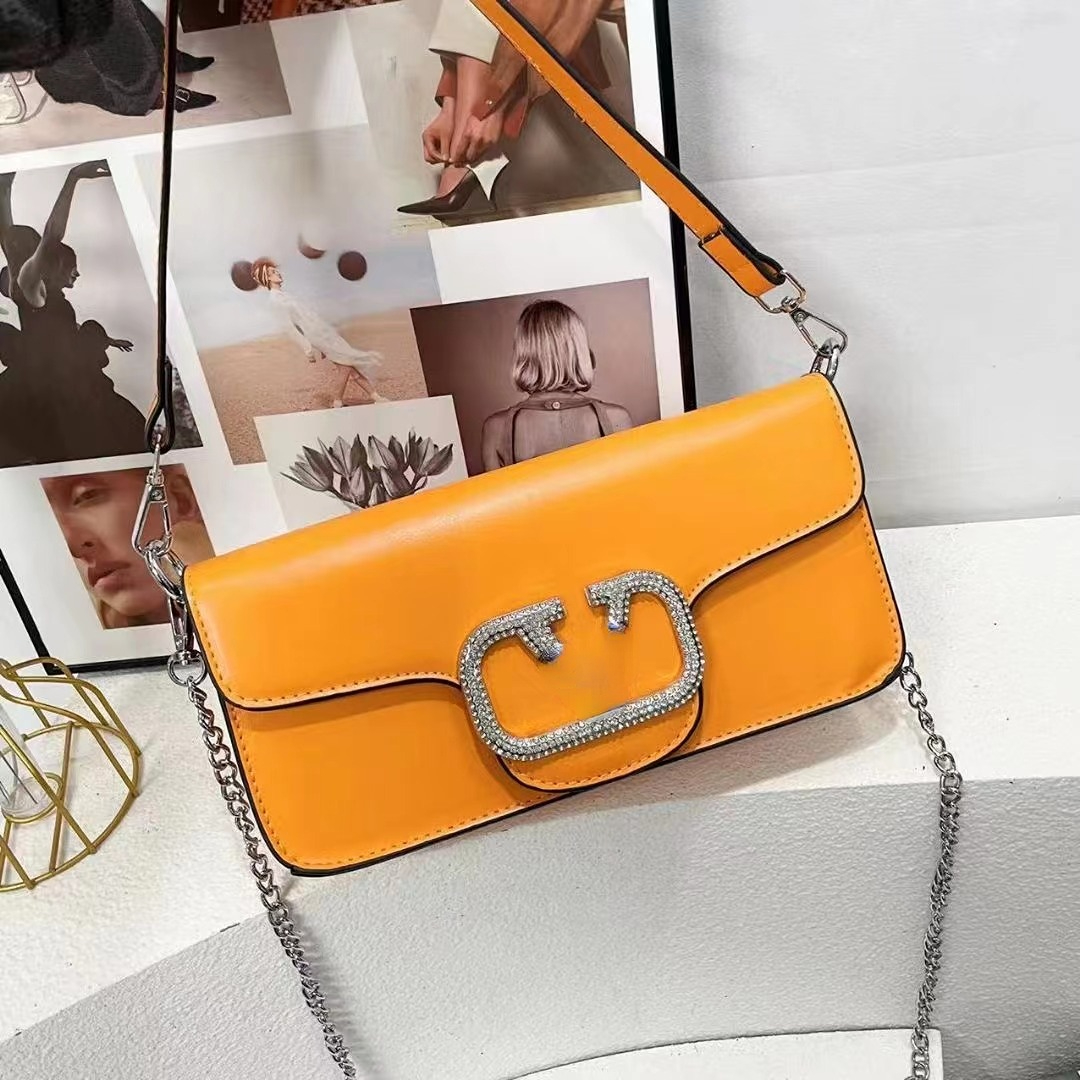 New Designers Bags Leather Handbag Chain Bag Women Diamond With Vale Letters Fashion Luxurys Female Classic Girl Handbags, Blue
New Designers Bags Leather Handbag Chain Bag Women Diamond With Vale Letters Fashion Luxurys Female Classic Girl Handbags, Blue