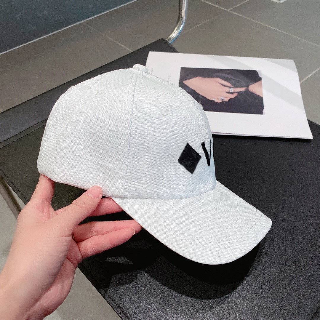 Fashion Designer Baseball Cap for Woman Man Ball Cap Casual Sports Caps Sunshade Hat, Black no box
Fashion Designer Baseball Cap for Woman Man Ball Cap Casual Sports Caps Sunshade Hat, Black no box
