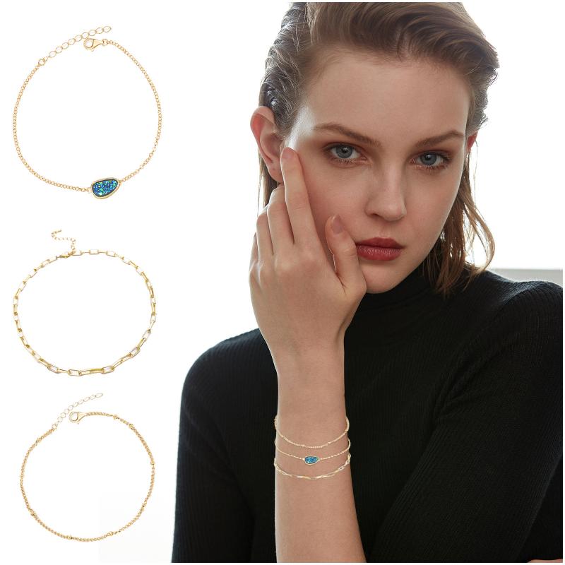 Bangle Gold Earring And Bracelet Set Crystal Chain Cluster Special-shaped Three-layer Lattice Colored Hoop Earrings For WomenBangle
Bangle Gold Earring And Bracelet Set Crystal Chain Cluster Special-shaped Three-layer Lattice Colored Hoop Earrings For WomenBangle