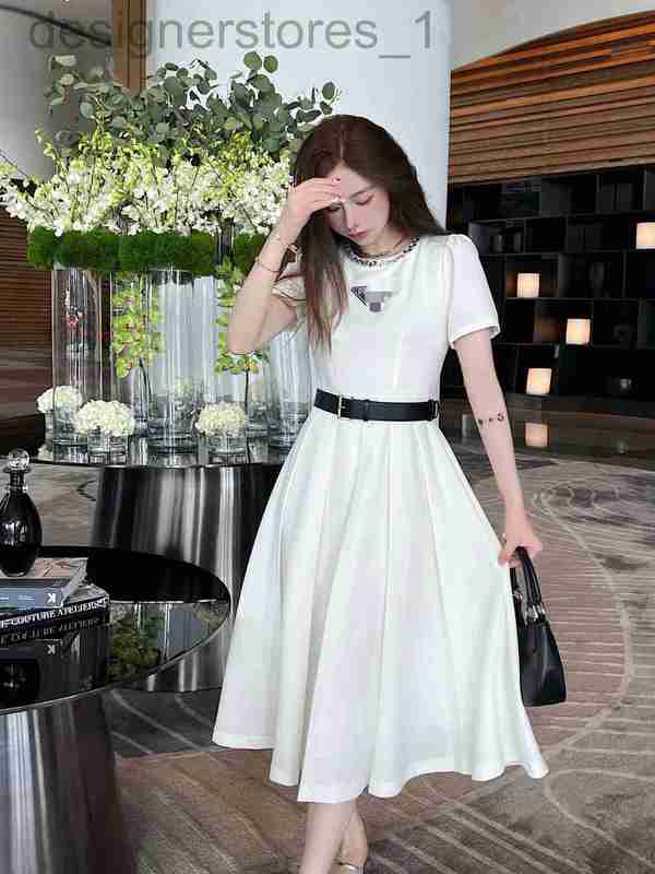 Casual Dresses Designer Round neck ironing drill dress hand-stitched collar design super-heavy hem pleated cut QC9U, Black
Casual Dresses Designer Round neck ironing drill dress hand-stitched collar design super-heavy hem pleated cut QC9U, Black