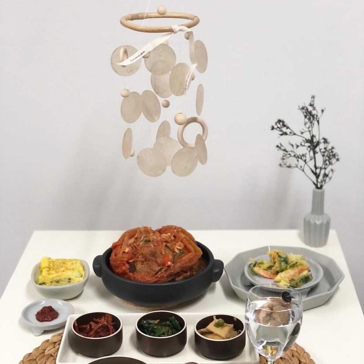 Wall Decor Children's Pendant Toy INS Style Natural Shell Pendant Wooden Beads Ring Wind Chimes Simple Wall Ornaments Homestay Soft Props 230317