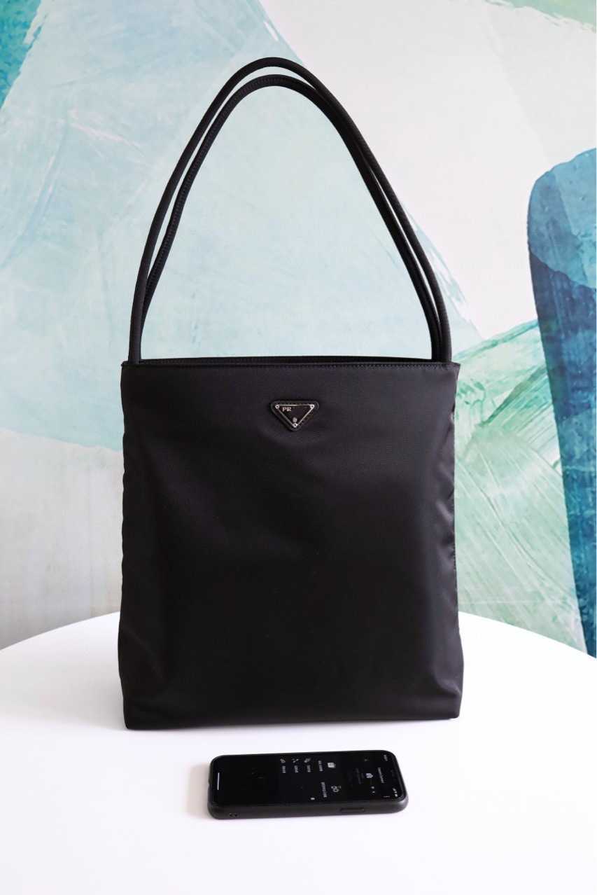 Designer Luxury Prade Bags For womens Handbags Pink Strap Crossbody Vintage Prads The Totes Bag Purses Multicolour Pradity 3-in-1 Nylon Wallet zhouzhoubao123 H251, Black2
Designer Luxury Prade Bags For womens Handbags Pink Strap Crossbody Vintage Prads The Totes Bag Purses Multicolour Pradity 3-in-1 Nylon Wallet zhouzhoubao123 H251, Black2