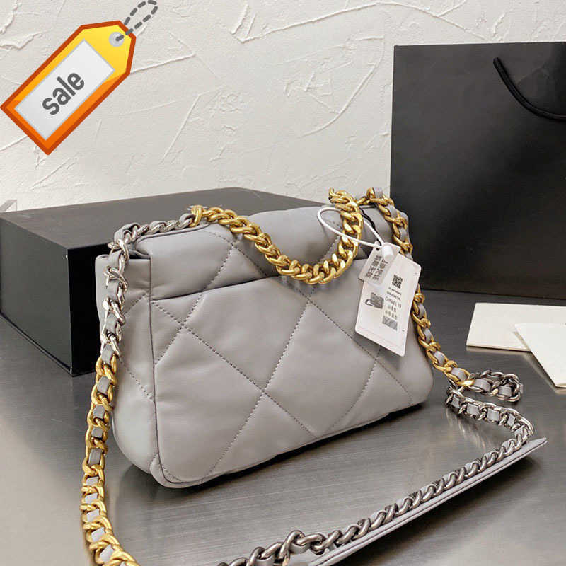 Luxury Women's Brand Designers Shoulder Bags Top Leather Classic Clamshell Crossbody Bag Fashion Portable Double Chain Interwoven Tote bag Factory Direct Sales, 30c blue
Luxury Women's Brand Designers Shoulder Bags Top Leather Classic Clamshell Crossbody Bag Fashion Portable Double Chain Interwoven Tote bag Factory Direct Sales, 30c blue