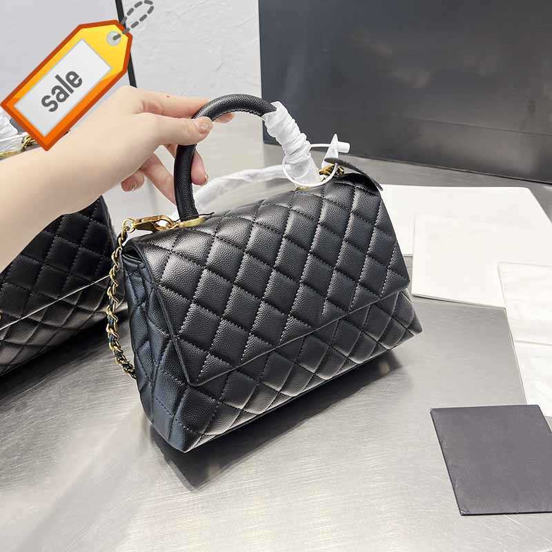 Luxury Designer Shoulder Bags Women's Gold Hardware Shoulder Strap Fashion Handbags High Quality Calfskin Caviar Shoulders Crossbody Bag Factory Direct Sales, Black
Luxury Designer Shoulder Bags Women's Gold Hardware Shoulder Strap Fashion Handbags High Quality Calfskin Caviar Shoulders Crossbody Bag Factory Direct Sales, Black