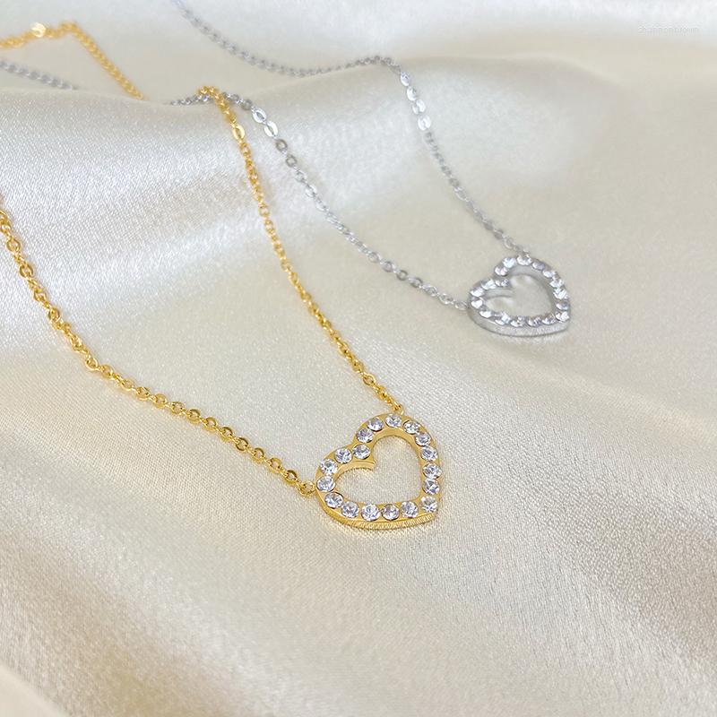 Pendant Necklaces 2023 Minimalist Heart Necklace For Women Gold Plated Stainless Steel Cubic Zircon Charm Collar Wholesale
Pendant Necklaces 2023 Minimalist Heart Necklace For Women Gold Plated Stainless Steel Cubic Zircon Charm Collar Wholesale