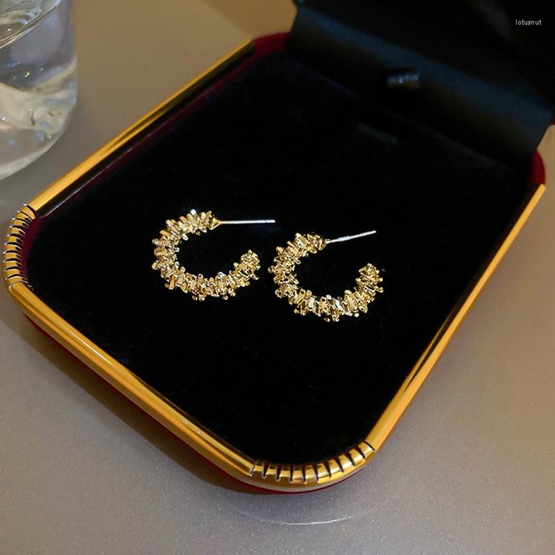Dangle Earrings European And American Retro Metal C-shaped Semicircular For Womans 2023 Fashion Jewelry Party Luxury Accessories
Dangle Earrings European And American Retro Metal C-shaped Semicircular For Womans 2023 Fashion Jewelry Party Luxury Accessories