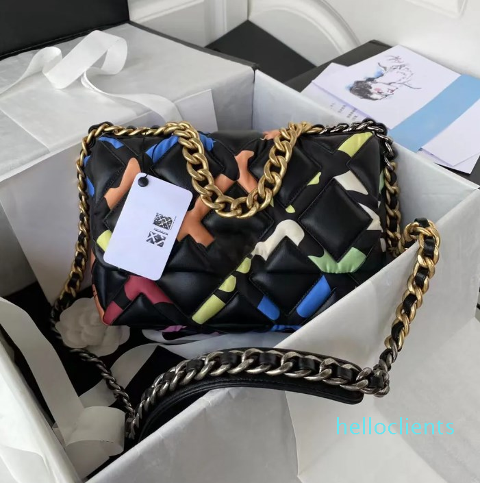 Channel 2023 new fashion spring/summer series 19 bag rainbow printed fabric three patchwork colors high quality, #3
Channel 2023 new fashion spring/summer series 19 bag rainbow printed fabric three patchwork colors high quality, #3