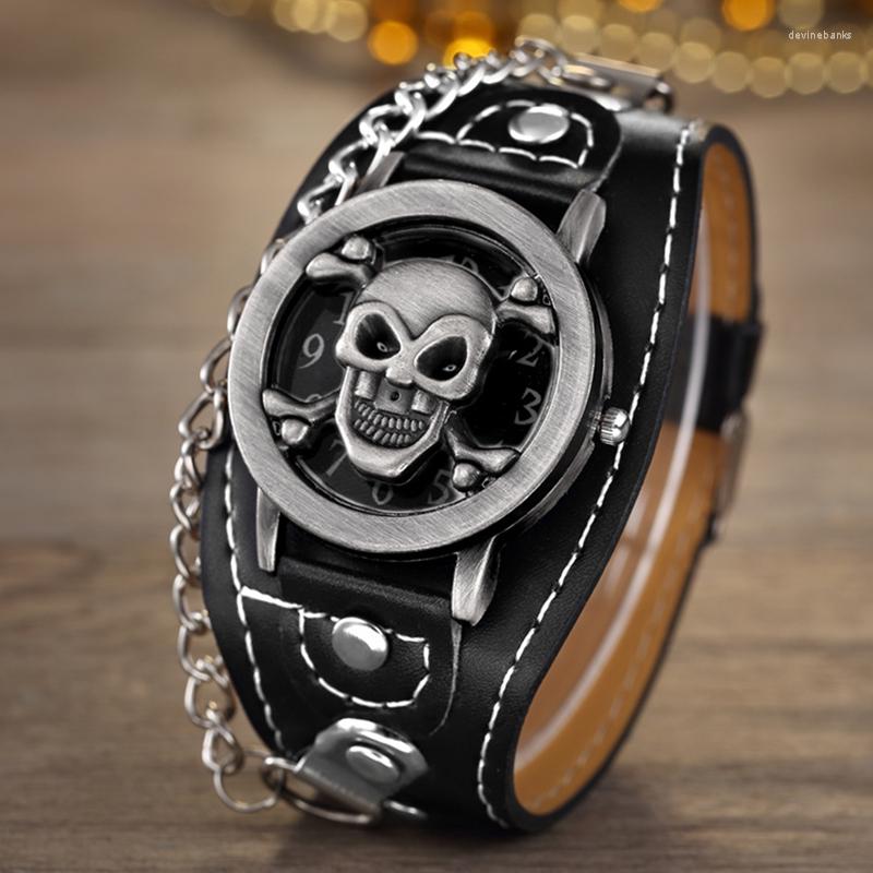 Wristwatches Men's Skull Punk Watch Clamshell Creative Wristwatch Male Fashion Erkek Kol Saati Relogio Masculino Watches Clock Street
Wristwatches Men's Skull Punk Watch Clamshell Creative Wristwatch Male Fashion Erkek Kol Saati Relogio Masculino Watches Clock Street
