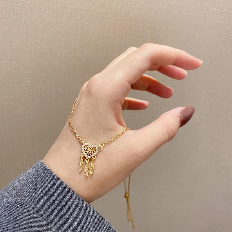 Chains Lovelink Trendy Heart Shaped Zircon Tassel Pendant Necklace Shiny Women Temperament Jewelry Choker Wedding Gifts
Chains Lovelink Trendy Heart Shaped Zircon Tassel Pendant Necklace Shiny Women Temperament Jewelry Choker Wedding Gifts