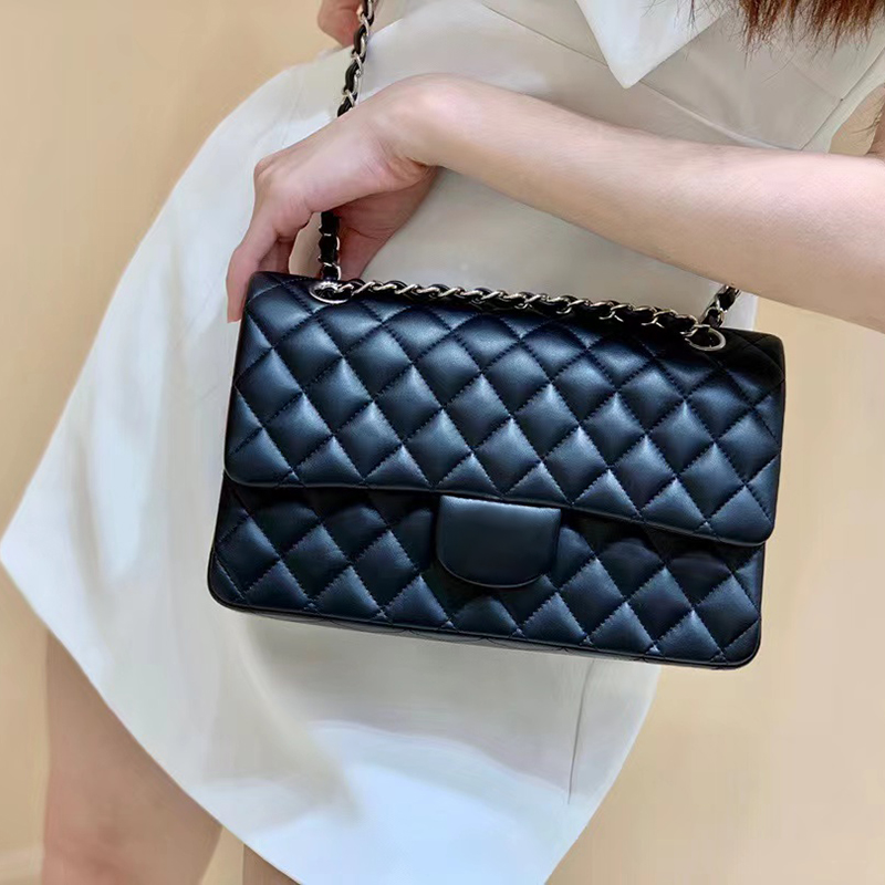 Designer Chain Bag Luxury Handbag 10A Mirror quality Classic Crossbody Bags Lambskin Flap Bag With Box C002
Designer Chain Bag Luxury Handbag 10A Mirror quality Classic Crossbody Bags Lambskin Flap Bag With Box C002