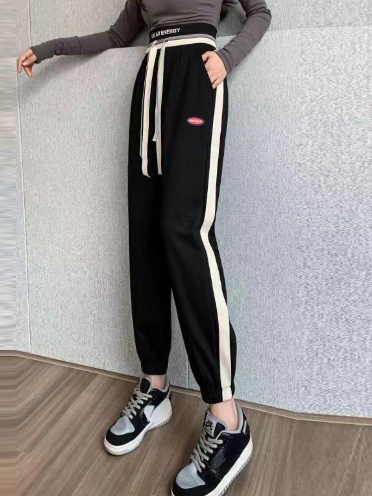 Women' Pants 2023 Autumn Winter Cotton Harem For Women Black Sweatpants Striped Joggers Trousers Female Casual Soft
Women' Pants 2023 Autumn Winter Cotton Harem For Women Black Sweatpants Striped Joggers Trousers Female Casual Soft