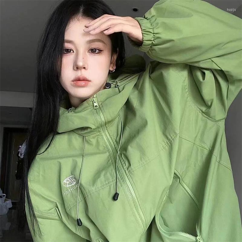 Women' Jackets Harajuku Green Women Streetwear Coats Autumn Outdoor Oversized Loose Vintage Jacket Hooded Outwear Zipper Windbreakers
Women' Jackets Harajuku Green Women Streetwear Coats Autumn Outdoor Oversized Loose Vintage Jacket Hooded Outwear Zipper Windbreakers