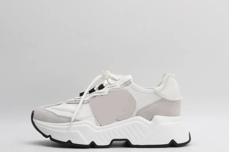 with Box casual shoe dg designe womens running shoes black cat 5862 platform luxury women men for leather tracks sneaker trainer trainers triple white sneakers, Color 3
with Box casual shoe dg designe womens running shoes black cat 5862 platform luxury women men for leather tracks sneaker trainer trainers triple white sneakers, Color 3