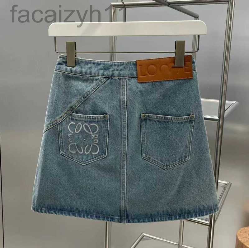 Skirts Designer 2023 summer new embroidered denim half-body high waist skirt fashion casual women hair B61S, Wash blue
Skirts Designer 2023 summer new embroidered denim half-body high waist skirt fashion casual women hair B61S, Wash blue
