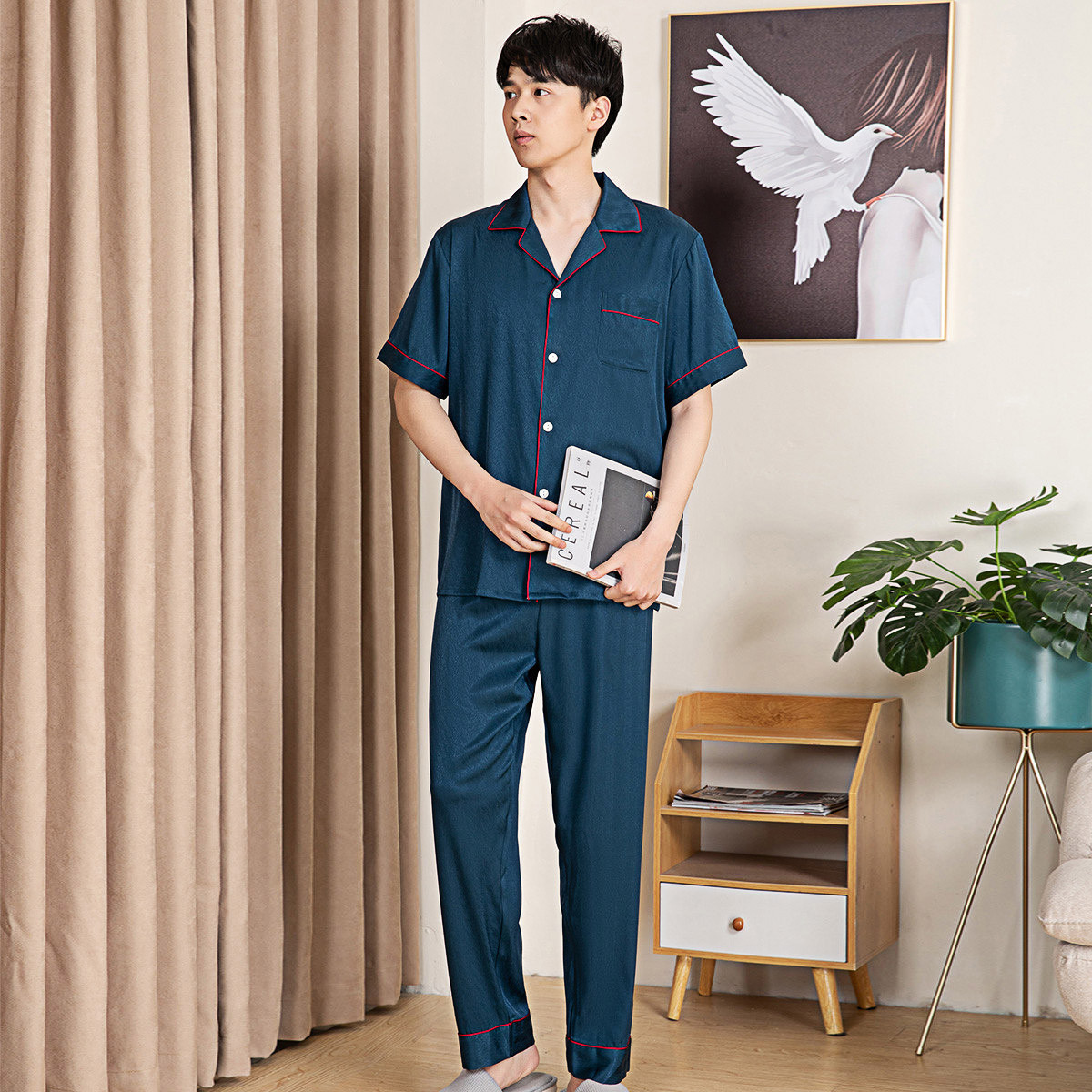 Men's Sleepwear Early Spring est Satin Chiffon Cool Comfortable Men's pajamas Loose Breathable Two Colors Sleepwear For Men 230317