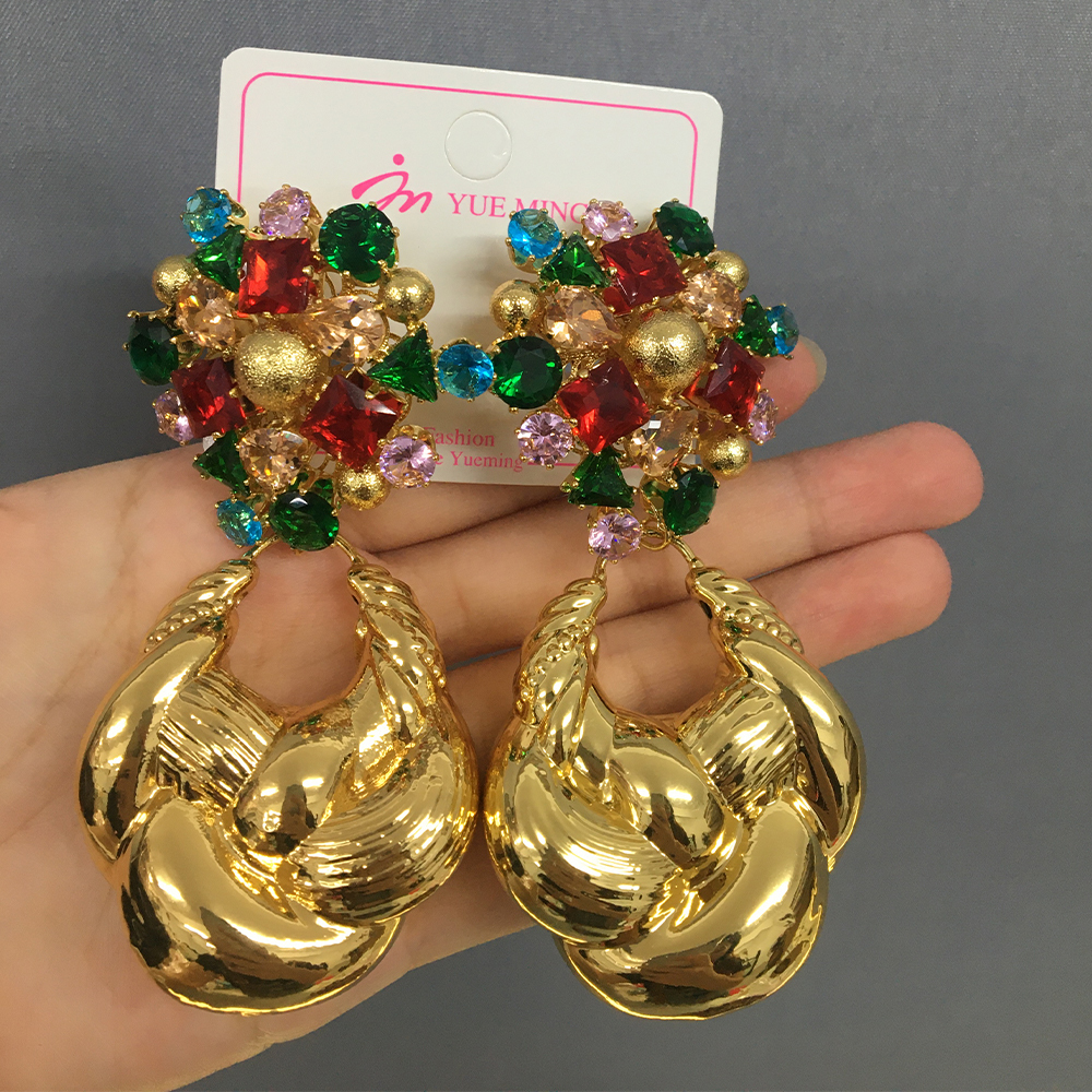 Hoop Huggie Women Flower Drop Earrings Fashion Brass Twist Gold Round Earring for Girls Chunky Small 230316
Hoop Huggie Women Flower Drop Earrings Fashion Brass Twist Gold Round Earring for Girls Chunky Small 230316