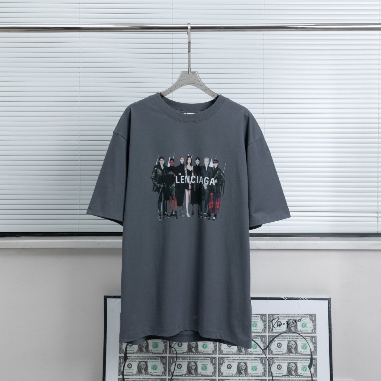 shirt mens t Luxury made fashion by famous desginer Band portrait print retro short sleeve t shirt unisex gift recommendation summer and Round neck loose casual 0NFO, White
shirt mens t Luxury made fashion by famous desginer Band portrait print retro short sleeve t shirt unisex gift recommendation summer and Round neck loose casual 0NFO, White