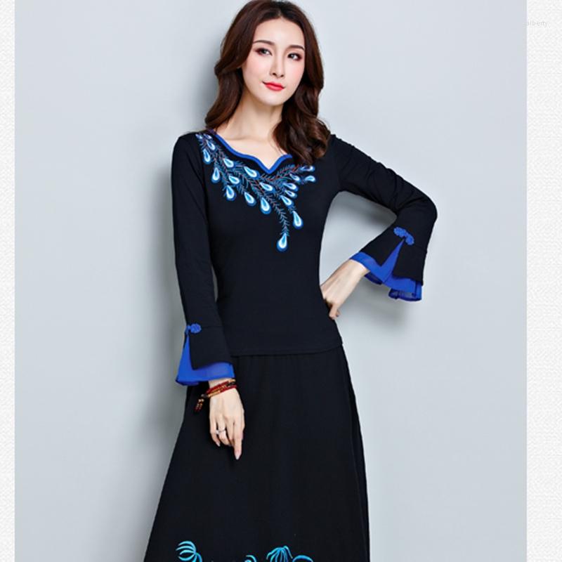 Ethnic Clothing Chinese Style Women Peacock Embroidery Flare Sleeve Vintage Shirt Female Spring Plus Size Ladies Tops TA1382
Ethnic Clothing Chinese Style Women Peacock Embroidery Flare Sleeve Vintage Shirt Female Spring Plus Size Ladies Tops TA1382