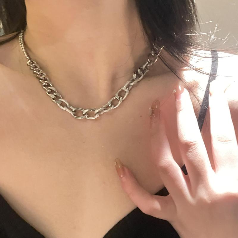 Choker Fashion Metal Chain Necklace Stylish Punk Exaggerated Accessories Senior Sense Clavicle
Choker Fashion Metal Chain Necklace Stylish Punk Exaggerated Accessories Senior Sense Clavicle