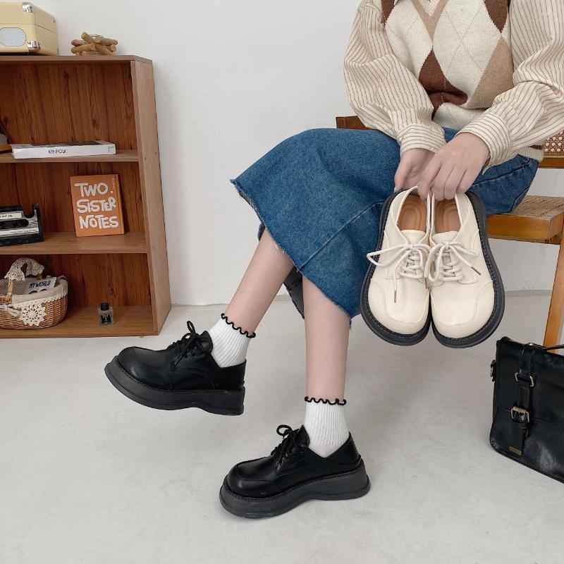 Dress Shoes British Style Small Leather For Women In Spring And Autumn 2023 Versatile Round Toe Single With Muffin Sole, Beige
Dress Shoes British Style Small Leather For Women In Spring And Autumn 2023 Versatile Round Toe Single With Muffin Sole, Beige