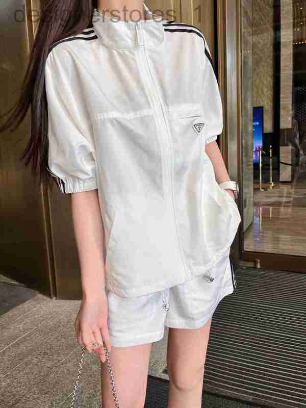 Two Piece Dress Designer Summer New Fashion Classic Sports Casual Zipper CoatStraight Shorts Set C87F, Black9
Two Piece Dress Designer Summer New Fashion Classic Sports Casual Zipper CoatStraight Shorts Set C87F, Black9