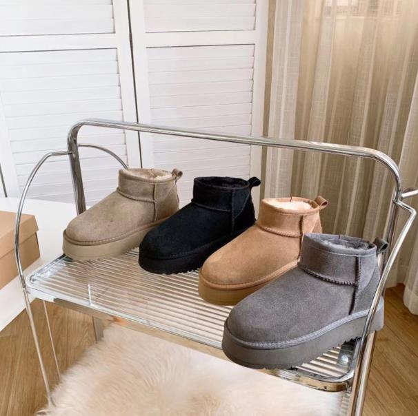 2023 Women Classic Mini Platform Boot Ultra Matte Fur Snow Boots Suede Wool Blend Comfort Winter Designer Ankle Booties Size 35-43Free transshipment, Antelope brown
2023 Women Classic Mini Platform Boot Ultra Matte Fur Snow Boots Suede Wool Blend Comfort Winter Designer Ankle Booties Size 35-43Free transshipment, Antelope brown