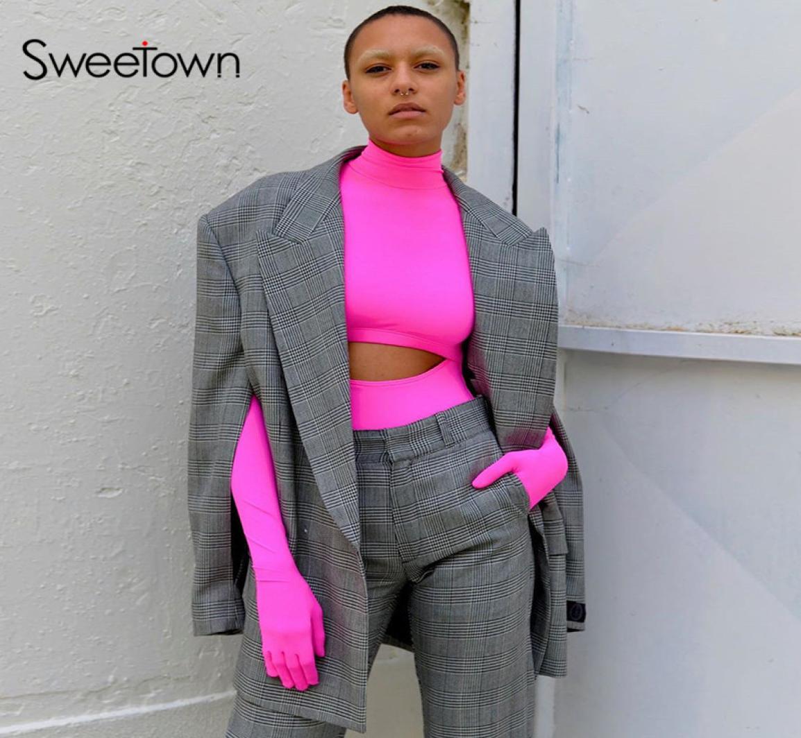 Sweetown Winter Fashion Cut Out Long Sleeve Basic Bodysuit With Gloves Slim Sexy Body Mujer Turtleneck Rompers Women Bodysuits MX25030168, Beige
Sweetown Winter Fashion Cut Out Long Sleeve Basic Bodysuit With Gloves Slim Sexy Body Mujer Turtleneck Rompers Women Bodysuits MX25030168, Beige
