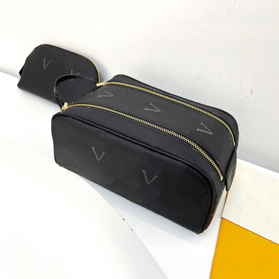 5A Designer Totes Shoulder Bags Luxury Women Cosmetic Bag HandBags Tote Real Leather Bag Lady Plaid outdoors Purses Duffle Luggage by fen 042, #1
5A Designer Totes Shoulder Bags Luxury Women Cosmetic Bag HandBags Tote Real Leather Bag Lady Plaid outdoors Purses Duffle Luggage by fen 042, #1