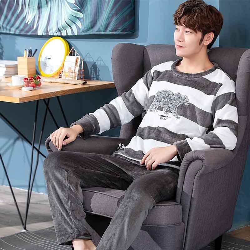 Men's Sleepwear Thicken Warm Flannel Pajamas Set Male Long Sleeved Cartoon Men's Winter Leisure Loose Home Cloth Autumn Loose Men Sleepwear 