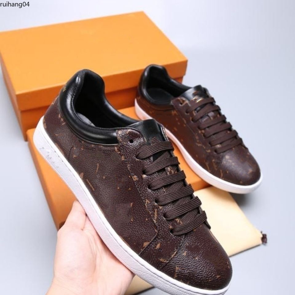 luxury designer shoes casual sneakers breathable Calfskin with floral embellished rubber outsole very nice mkjlyh rh40000000016
luxury designer shoes casual sneakers breathable Calfskin with floral embellished rubber outsole very nice mkjlyh rh40000000016