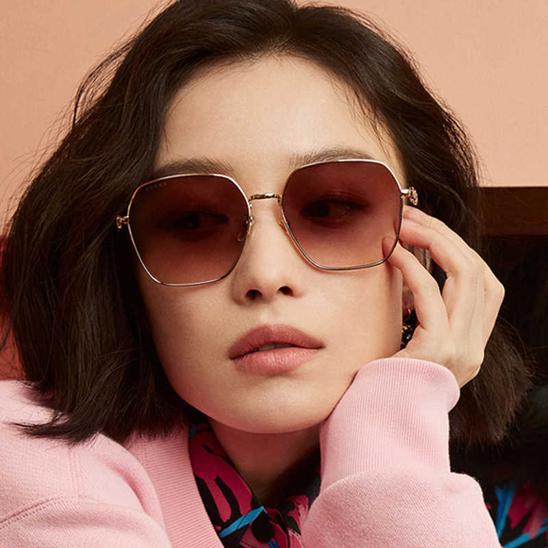 Sunglasses Fashion Oversized Rimless Sunglasses Women Classic Brand Designer Alloy Chain Frame Rivet Sun Glasses Shades UV400 Eyewear G230225
Sunglasses Fashion Oversized Rimless Sunglasses Women Classic Brand Designer Alloy Chain Frame Rivet Sun Glasses Shades UV400 Eyewear G230225