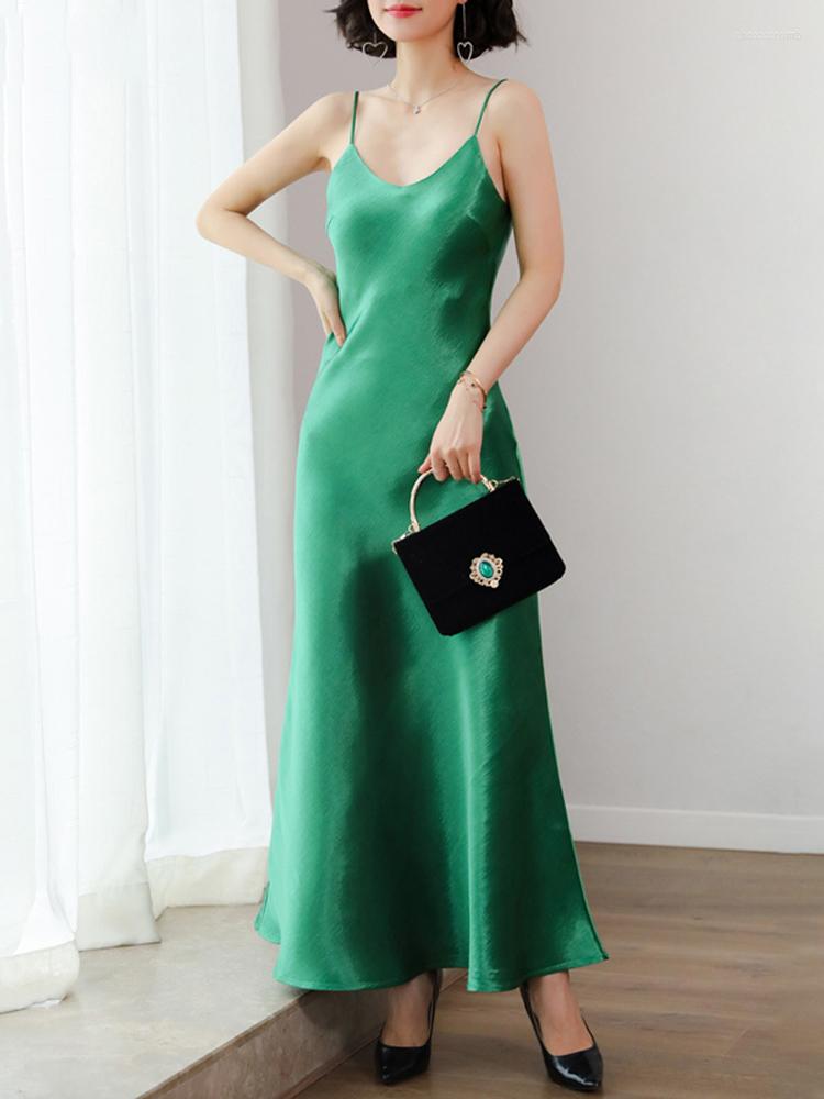 Casual Dresses Tossy Women V Neck Sexy Satin Dress Silk Party Luxury Summer Backless Clubwear Spaghetti Strap Fashion Ladies Vestidos, Black
Casual Dresses Tossy Women V Neck Sexy Satin Dress Silk Party Luxury Summer Backless Clubwear Spaghetti Strap Fashion Ladies Vestidos, Black