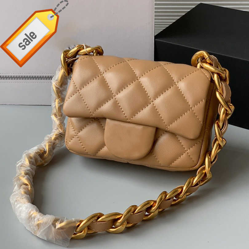 Luxury Women's Brand Designers Shoulder Bags 2023 Top Texture Lamb Leather Envelope Bag Fashion Gold Chain Strap Crossbody Bag Factory Direct Sales, Black
Luxury Women's Brand Designers Shoulder Bags 2023 Top Texture Lamb Leather Envelope Bag Fashion Gold Chain Strap Crossbody Bag Factory Direct Sales, Black