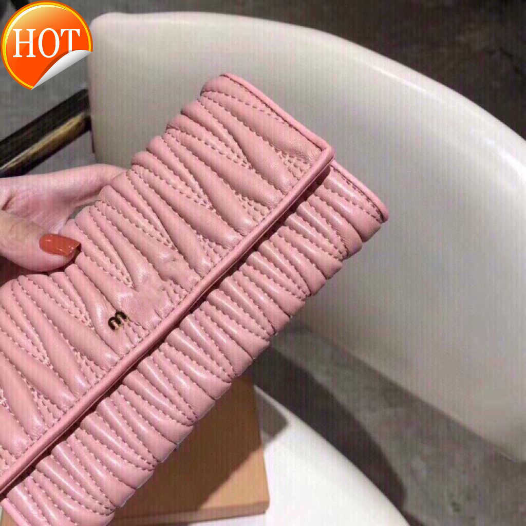 Luxury Brand Designer Purse Card Pack Handbag 2023 New Sheepskin Pleated Wallet Women's Long High Beauty Bag Versatile Fashion Leather Women Factory Direct Sale, Pink
Luxury Brand Designer Purse Card Pack Handbag 2023 New Sheepskin Pleated Wallet Women's Long High Beauty Bag Versatile Fashion Leather Women Factory Direct Sale, Pink