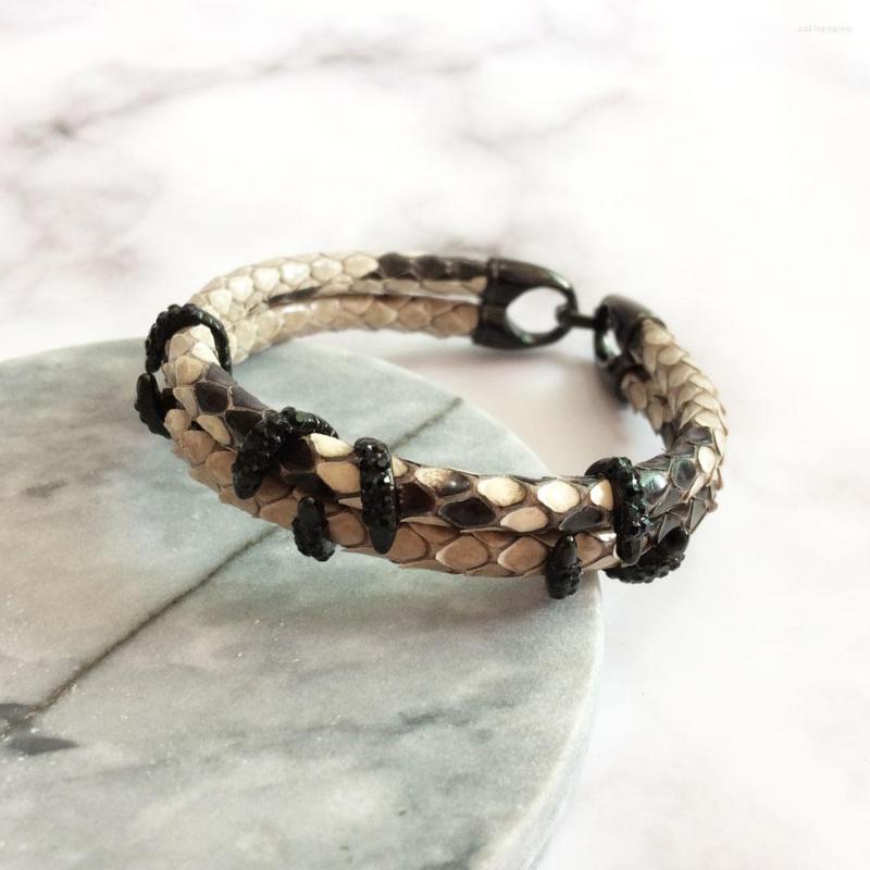 Charm Bracelets Mens Python Skin Leather Real Bracelet With Black 316l Stainless Steel Eagle Zircon
Charm Bracelets Mens Python Skin Leather Real Bracelet With Black 316l Stainless Steel Eagle Zircon